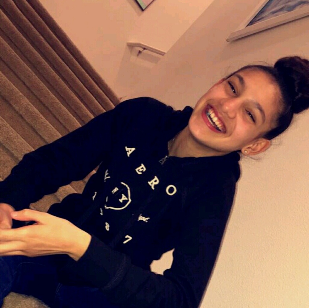 Meet your Posher, Helena